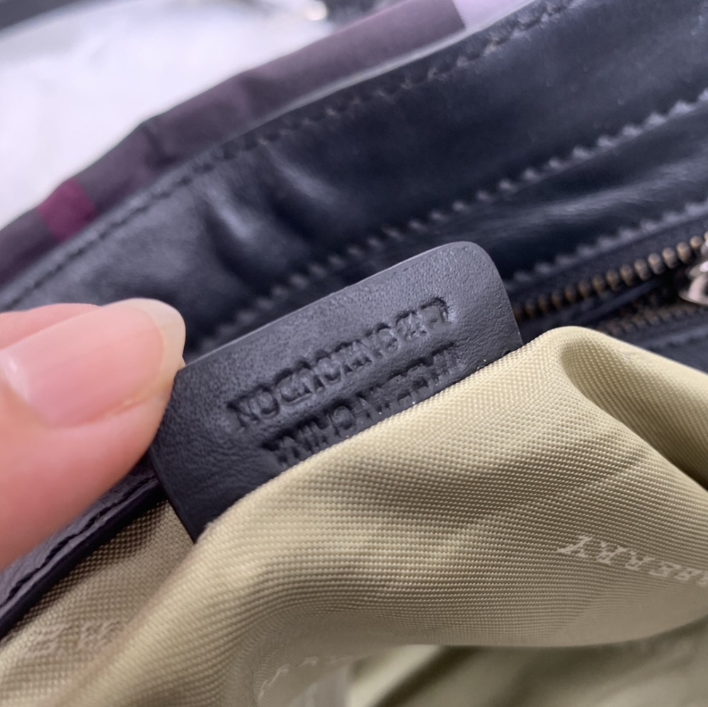 Burberry Tote Bag - Picture 7 of 17